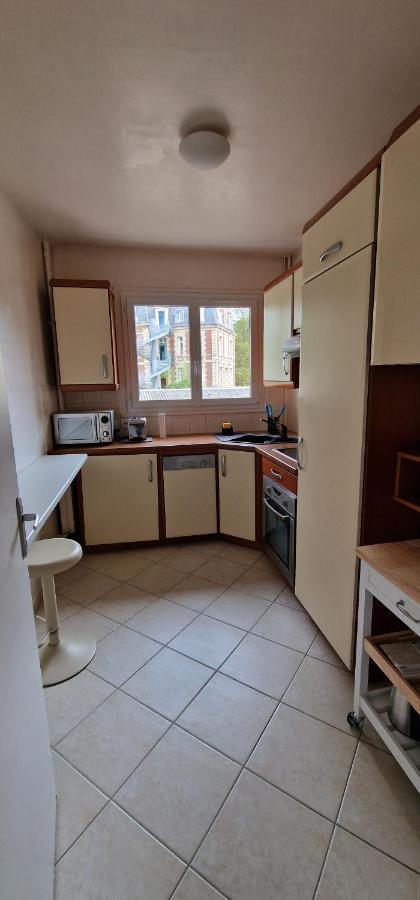 Le Sleipnir - Appartement Cantilien Calme ช็องตียี ภายนอก รูปภาพ